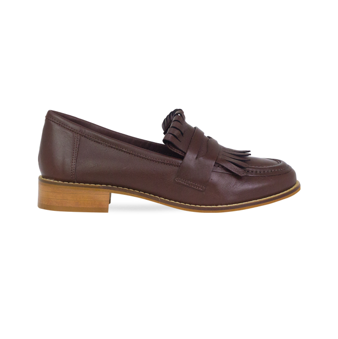 Mocassim Maura Marrom: Detalhe em Franja e Couro Premium para o Inverno