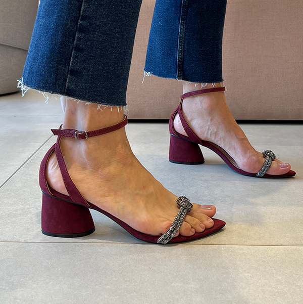 Sandálias Flavia Vinho