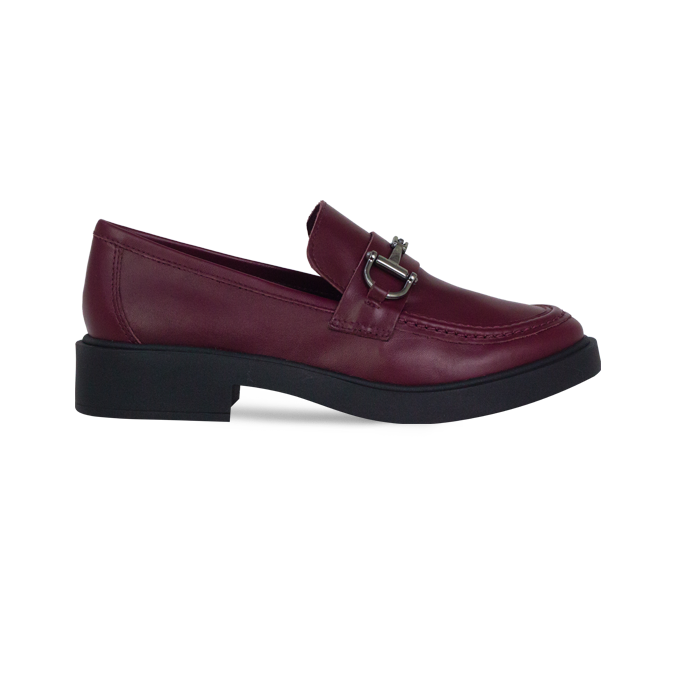 Mocassim Claudia Vinho com Bridão e Solado Trend – Couro Premium