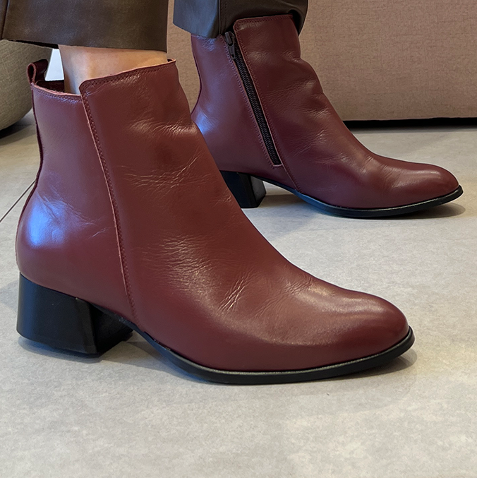 Botas Louvre Vinho com Cano Médio e Salto 4cm