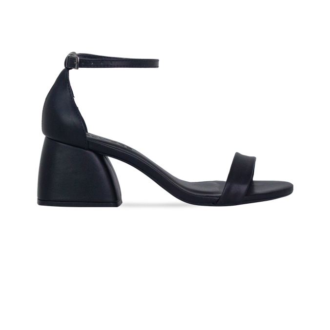 Sandálias Carly Low Preto – Essencial para Looks Sofisticados