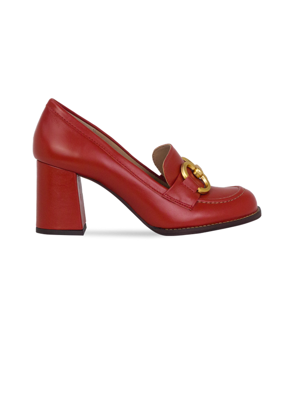 Scarpin Ester Coral em Couro com Bridão Dourado e Salto de 7 cm
