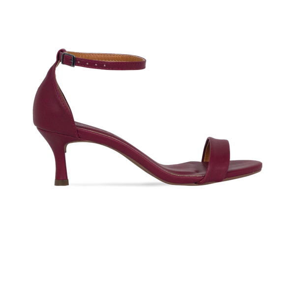 Sandália Carly NP Vinho com salto baixo e design minimalista