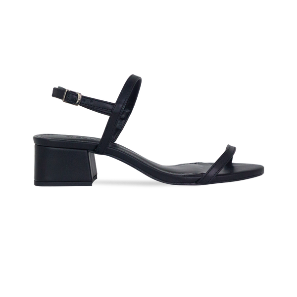 Sandália Adele NP Preto – Elegância Minimalista com Salto Bloco 4cm