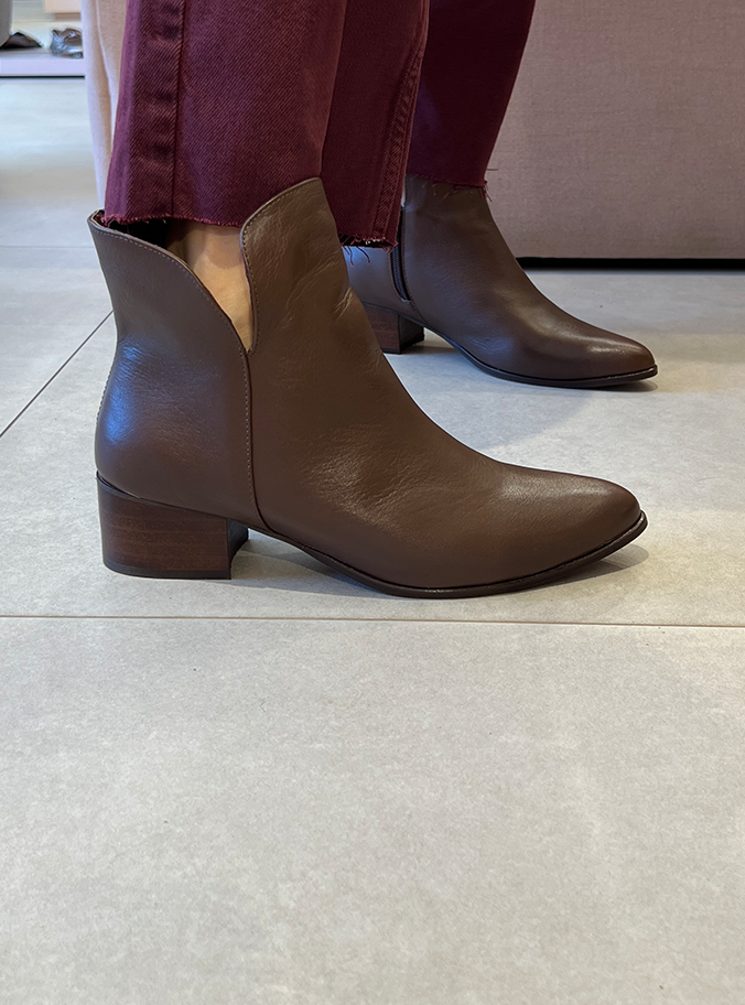 Botas Helga New Marrom