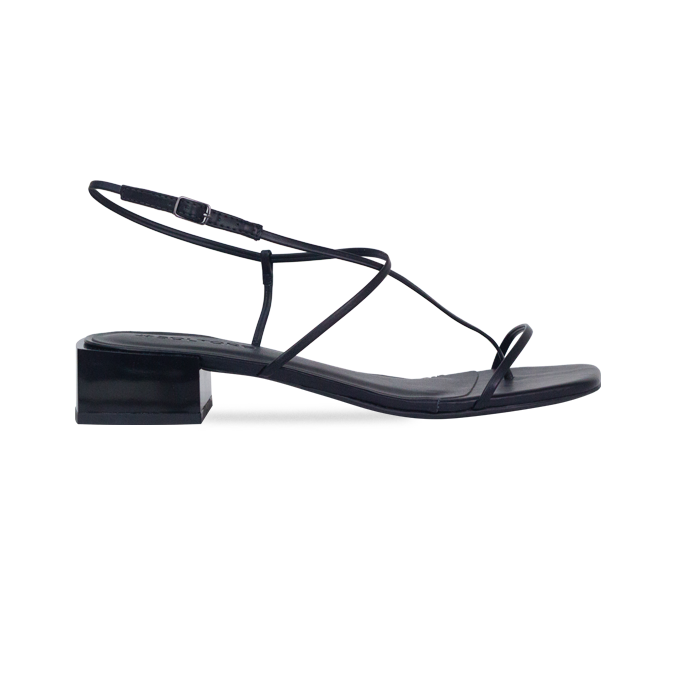 Sandálias Taina Preto – Design Clean, Elegância Máxima