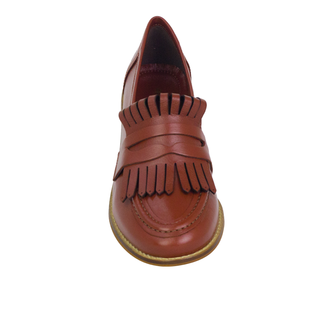 Mocassim Maura Whisky: Detalhe em Franja e Couro Premium para o Inverno