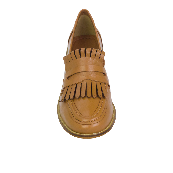 Mocassim Maura Caramelo: Detalhe em Franja e Couro Premium para o Inverno