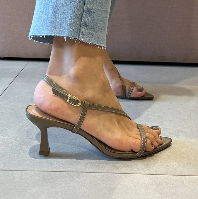 Sandálias Tania Cinza