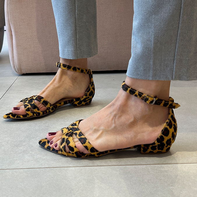 Rasteiras Diane P Flat Onça