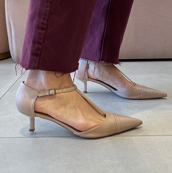 Scarpin Chayenne New Amendoa – Salto Médio e Design Sofisticado