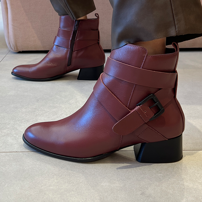 Botas Dillay Vinho Cano Médio e Salto 4cm