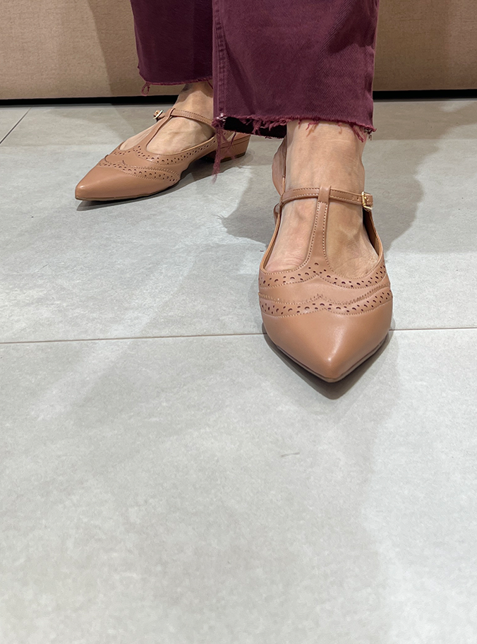 Sapatilhas Umara Sap Tan – A Elegância do Oxford em Versão Flat