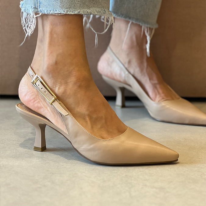 Scarpin Melina Amendoa