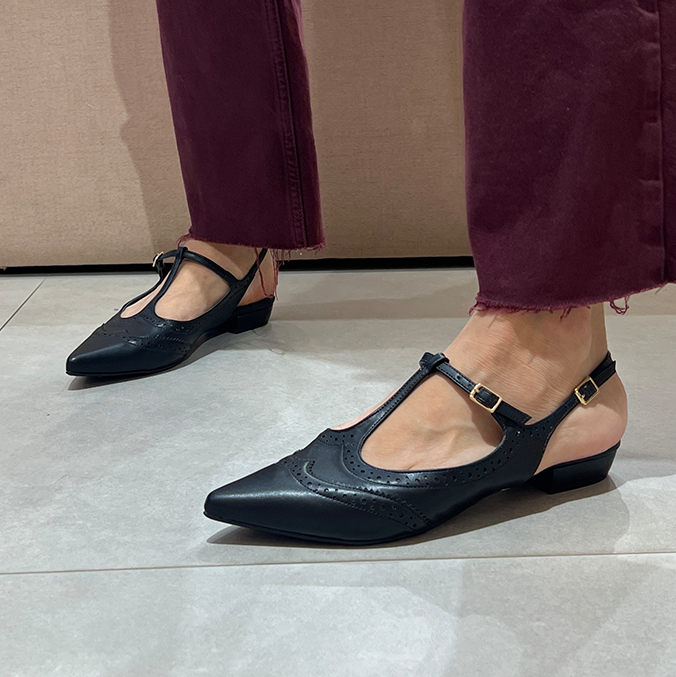 Sapatilhas Umara Sap Preto – A Elegância do Oxford em Versão Flat