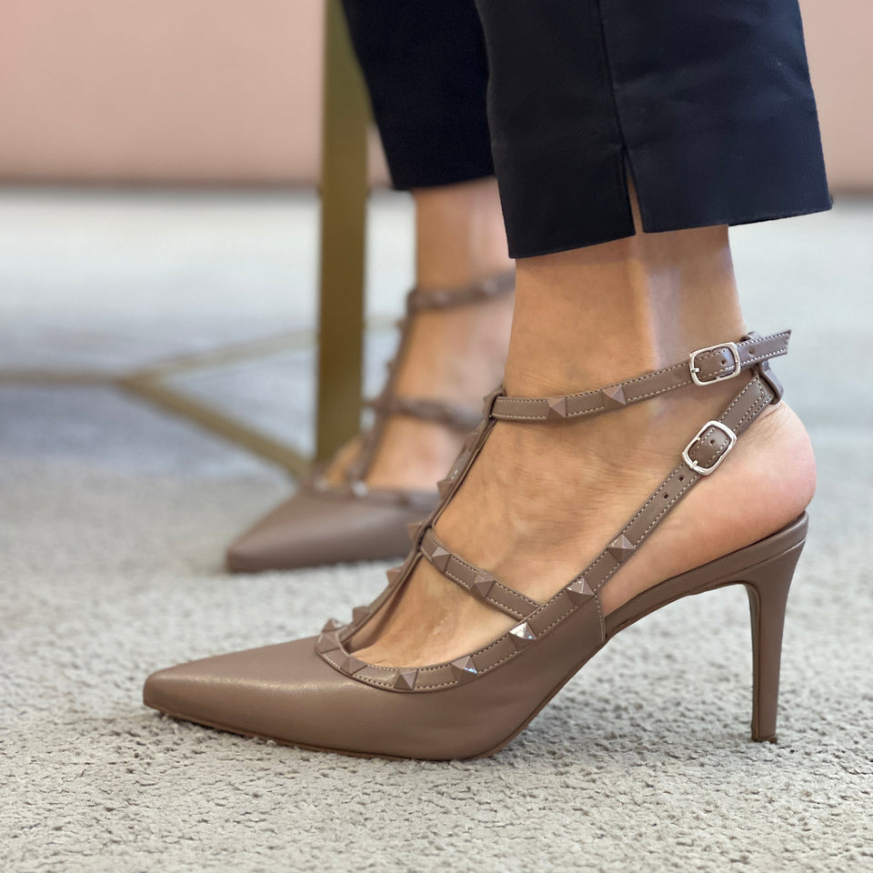 Scarpin Mona 8 Tamara com Tiras e Pirâmides