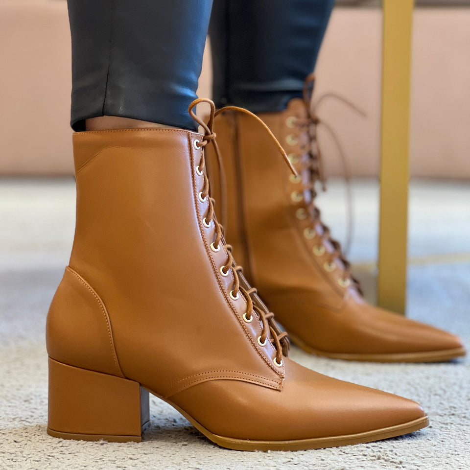 Bota Aimee New Caramelo