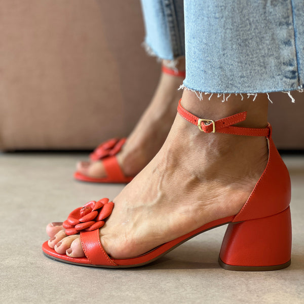Sandálias Connie Low Coral