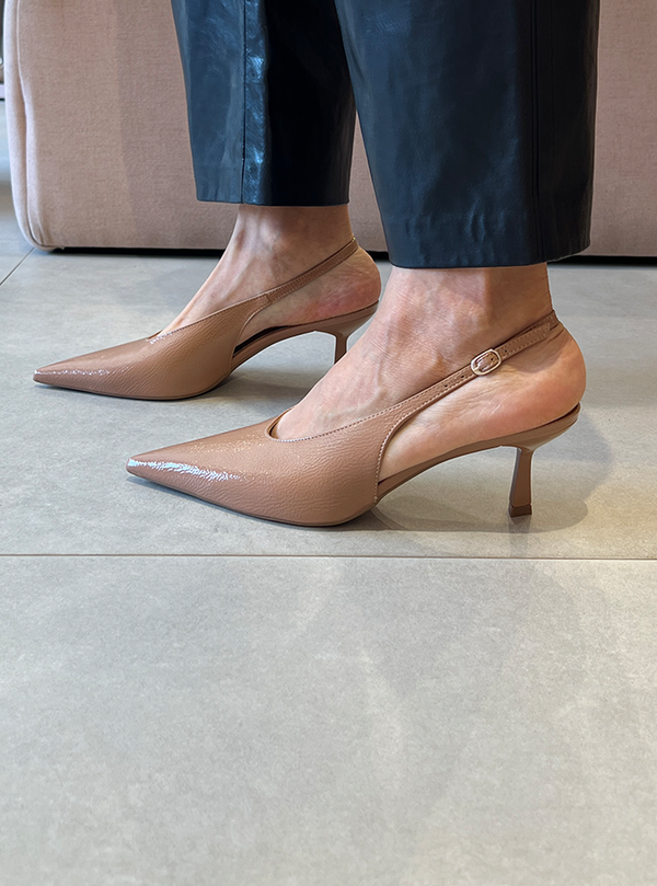 Elegância e Sofisticação com Sapatos de Salto