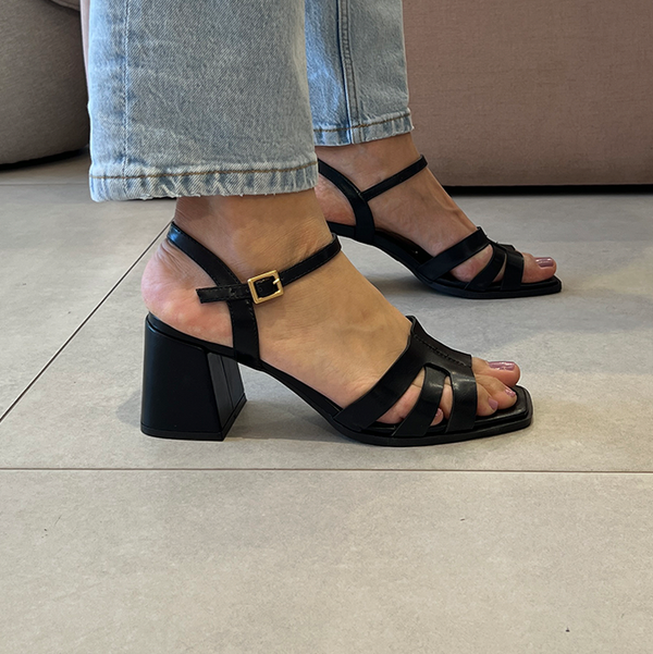 Sandália Wanda Preto