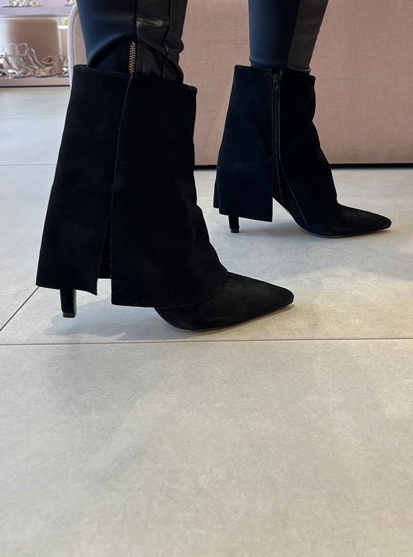 Botas Country High Preto com Salto de 9cm