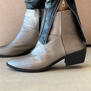 Bota Rebeca Prata Velho