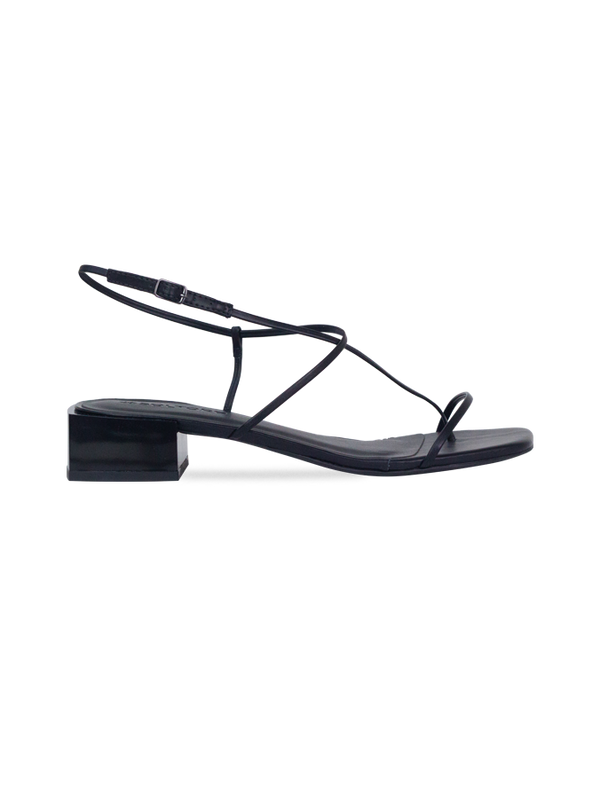 Sandálias Taina Preto – Design Clean, Elegância Máxima
