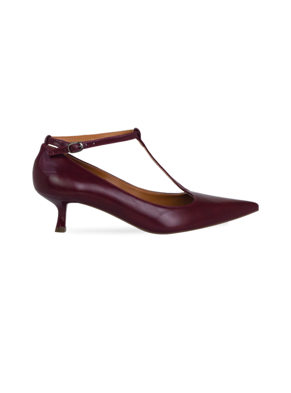 Scarpin Mia Vinho com T-Bar e Salto 5cm