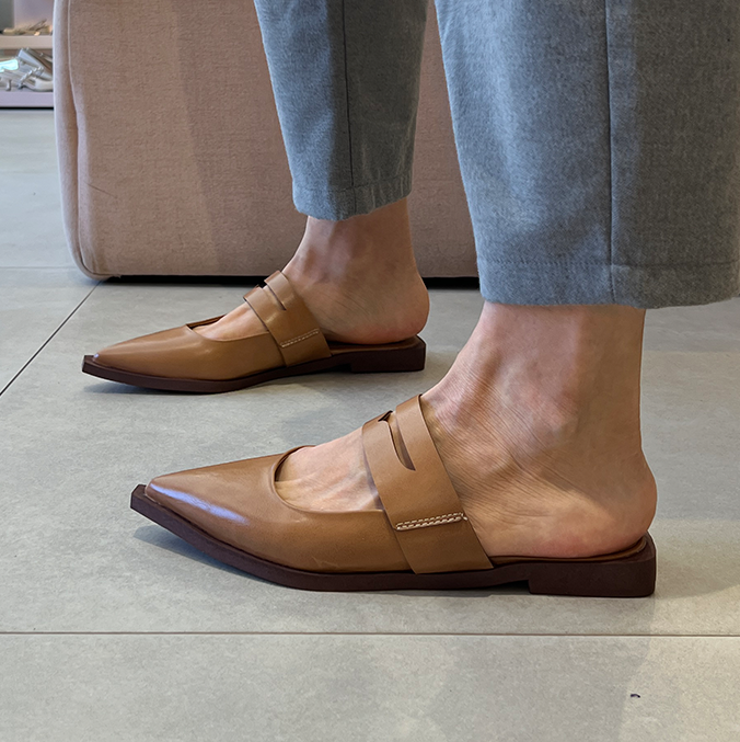 Mule Azzy Capuccino: o essencial que transforma o look