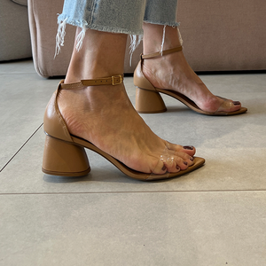 Sandália Karina Caramelo