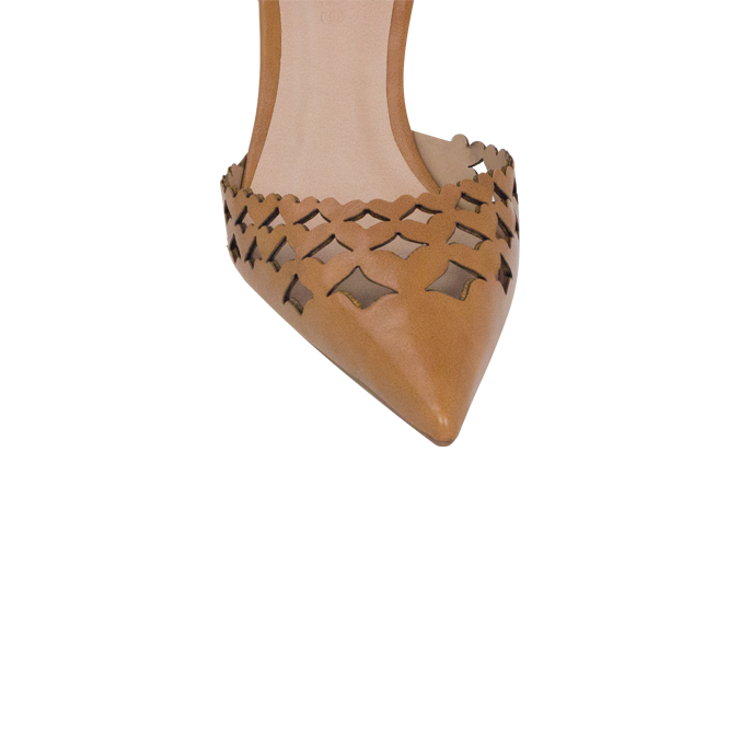 Scarpin Antonela Capuccino com Vazados e Amarração