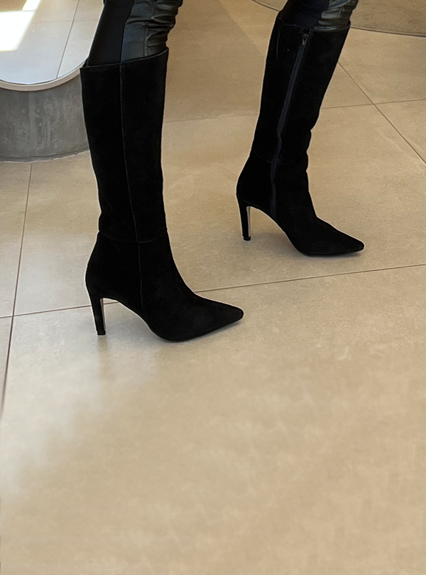 Botas Lupita Preto com Salto Alto e Cano Longo