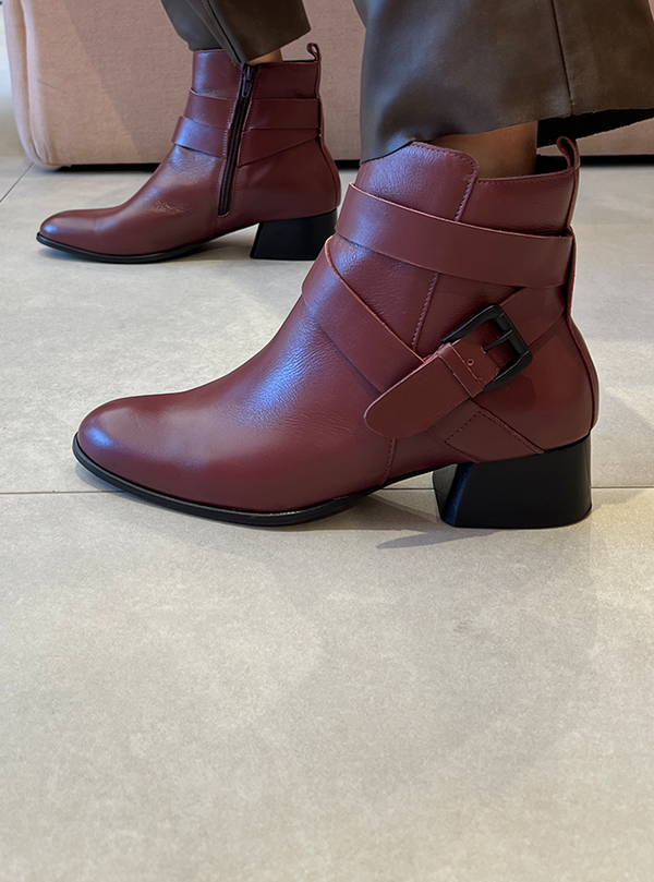 Botas Dillay Vinho Cano Médio e Salto 4cm