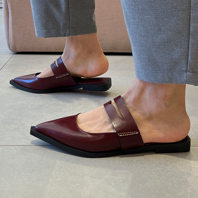 Mule Azzy Vinho: o essencial que transforma o look