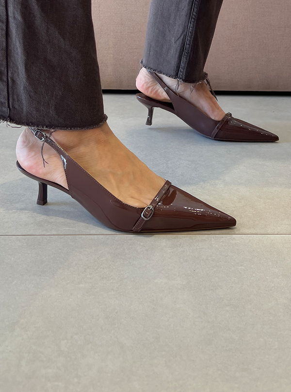 Scarpin Carol Marrom – Estilo refinado no salto 5 cm