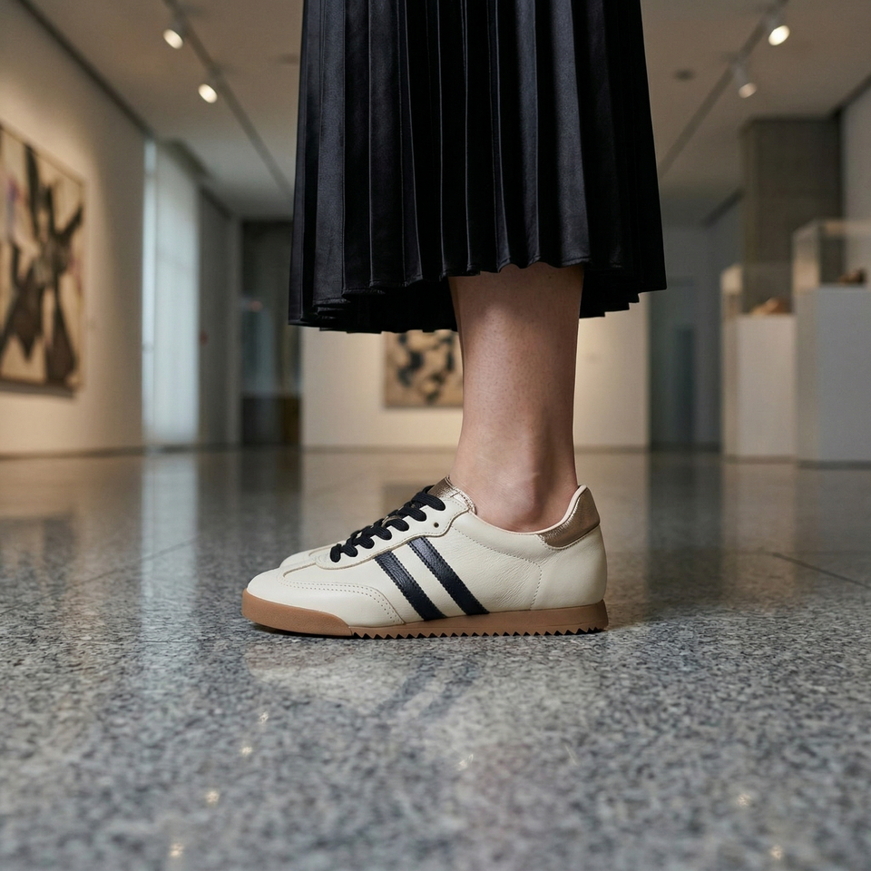 Tênis Couro Legítimo Sem Salto Helen Dourado | Saltare – Saltare