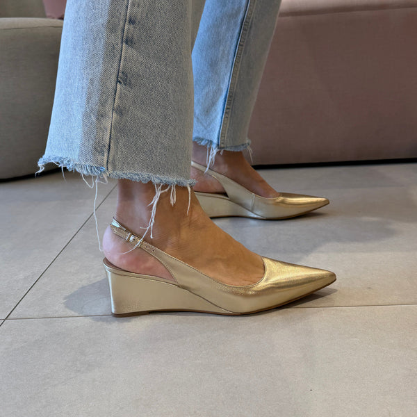 Scarpin Teodora Dourado