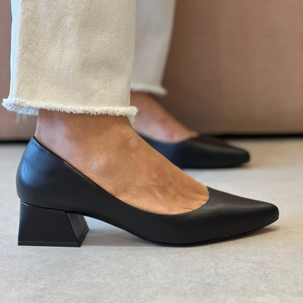 Scarpin Esmeralda Preto