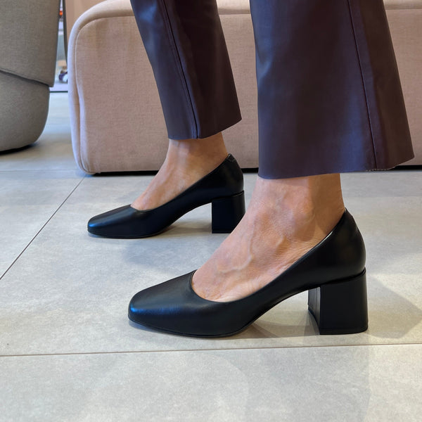 Scarpin Ellie Preto