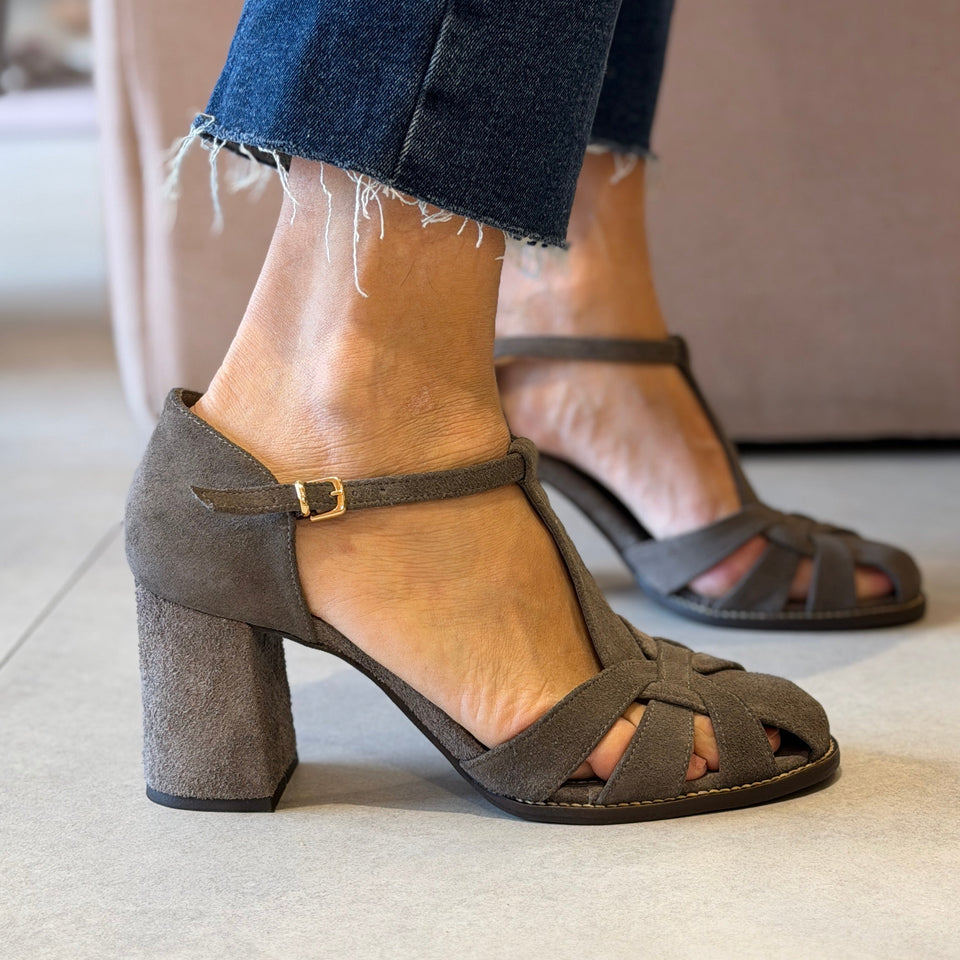 Sandália Thay Cinza