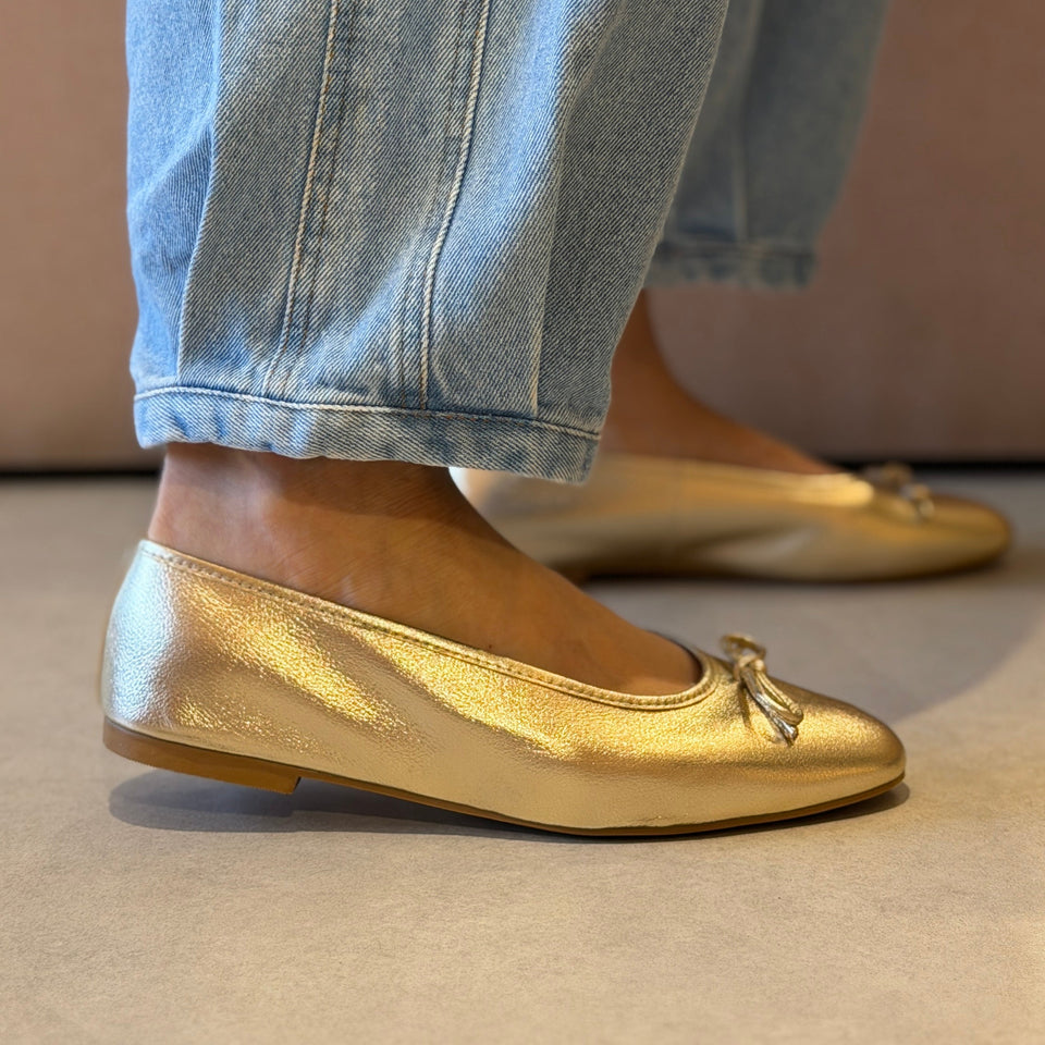 Sapatilha Emilia Dourado