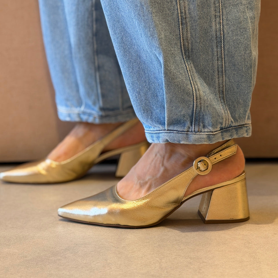 Scarpin Patricia Dourado