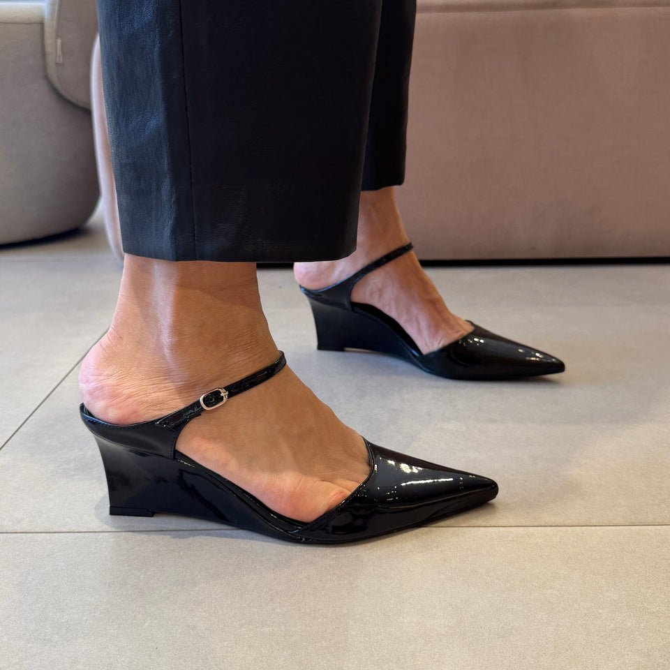Scarpin Pamela Low Preto