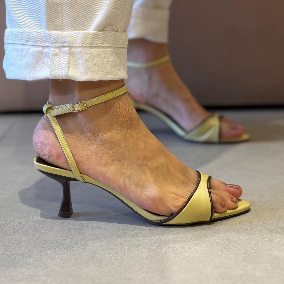 Sandália Graça Amarelo