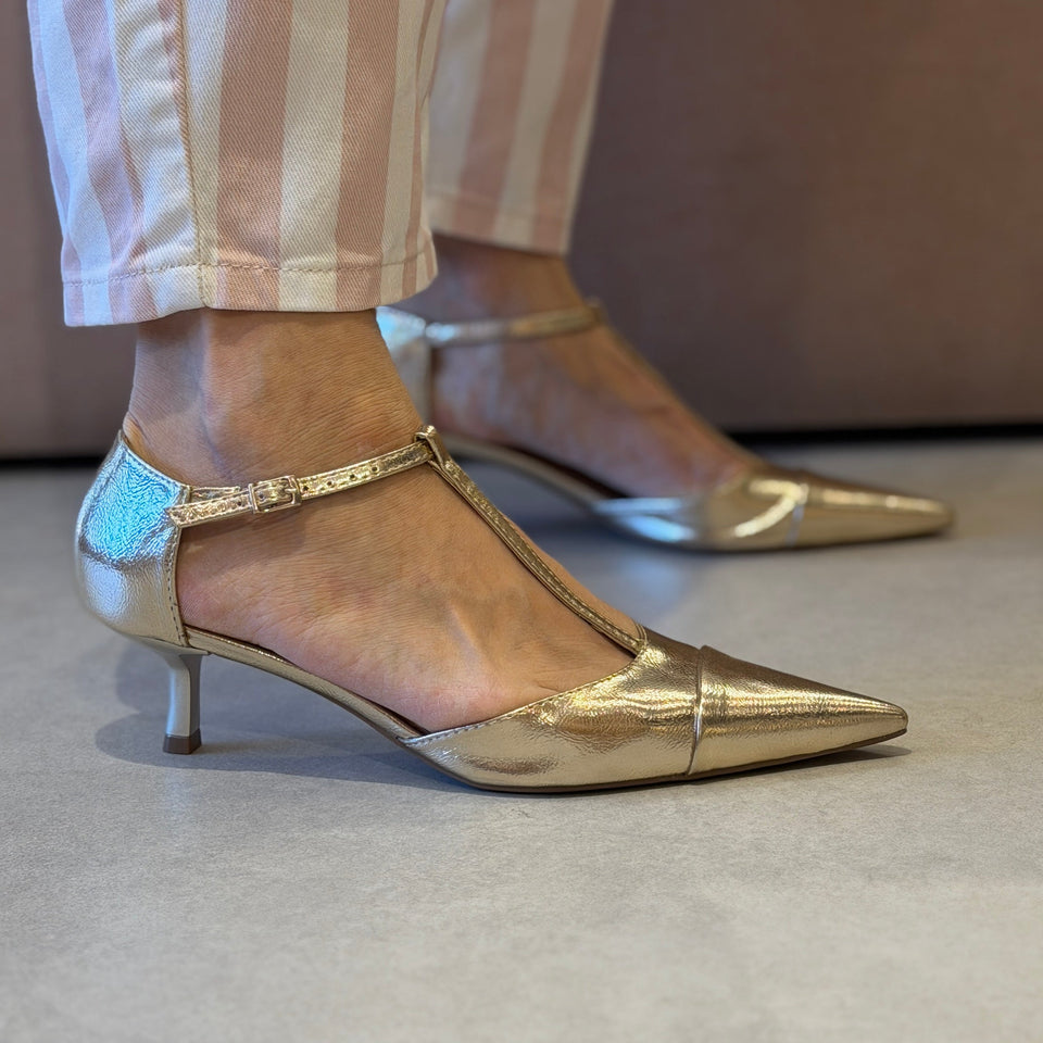 Scarpin Chayenne Dourado