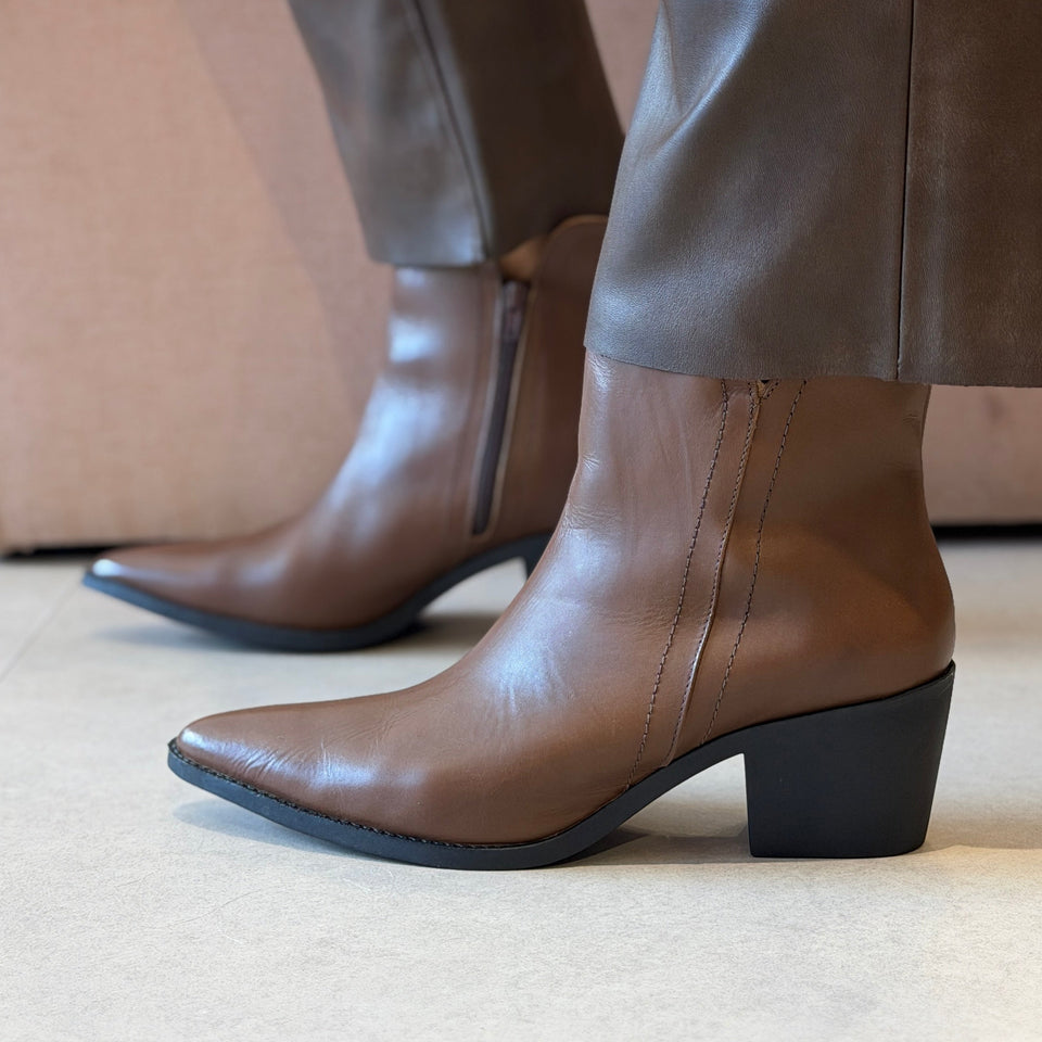 Bota Yume Marrom