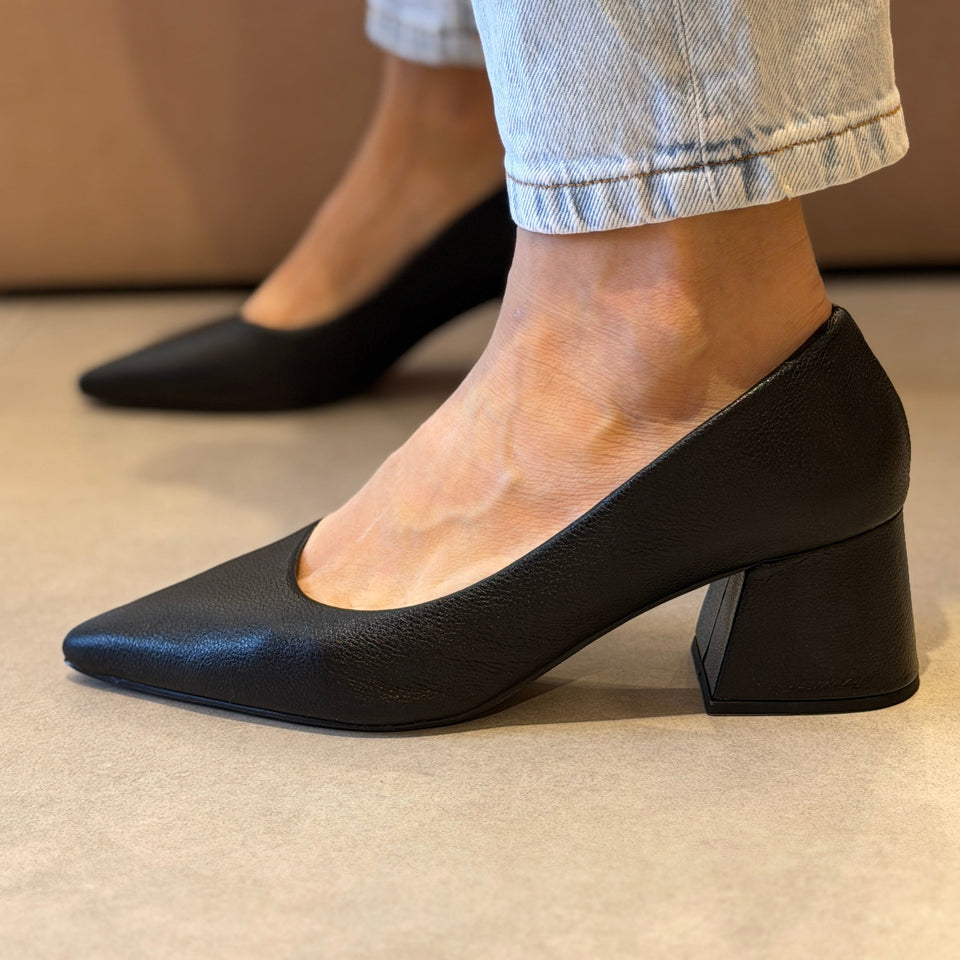 Scarpin Beth Preto