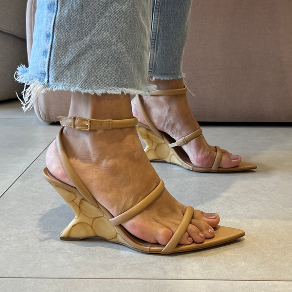 Sandália Kaia Caramelo