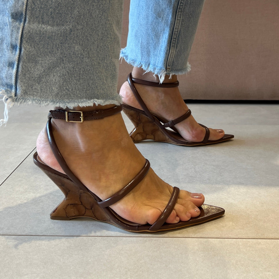 Sandália Kaia Marrom