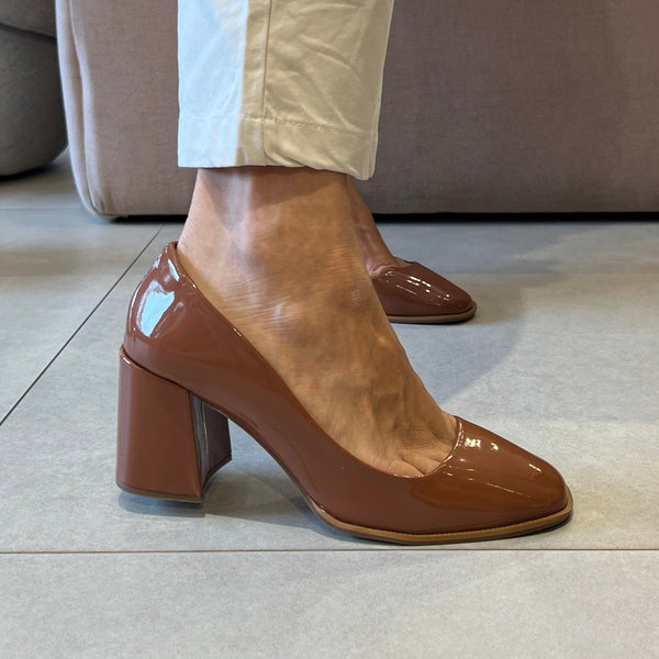 Scarpin Rosana Whisky